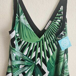 NWT Cool Sleeveless Green Top Vneck Lined Lightweight Blouse Vacay Cruise M